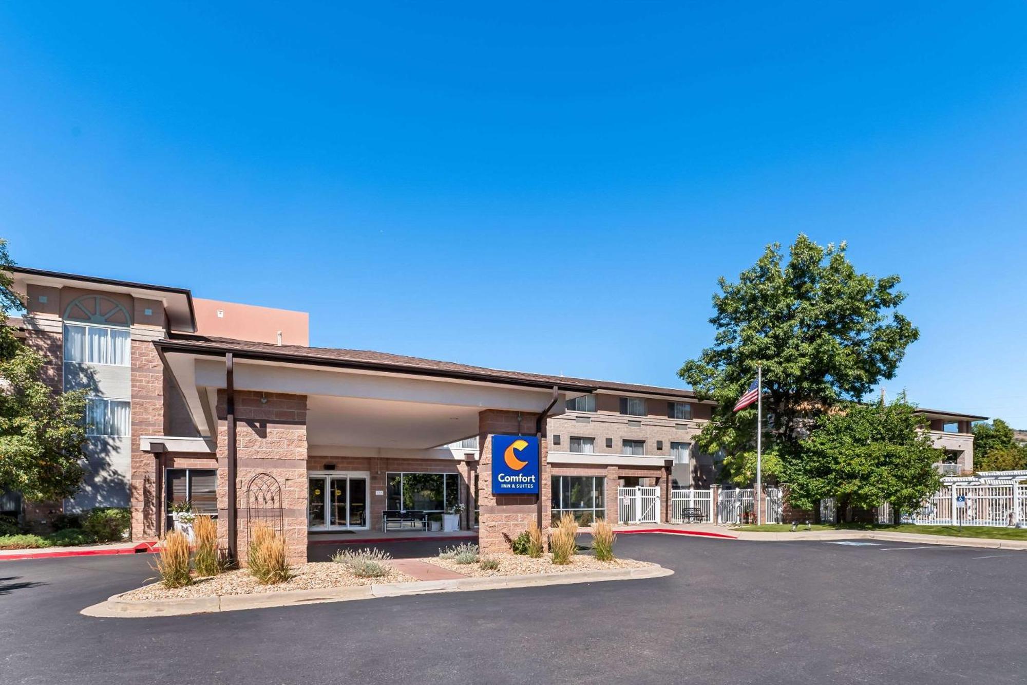 Comfort Inn & Suites Boulder Exterior photo